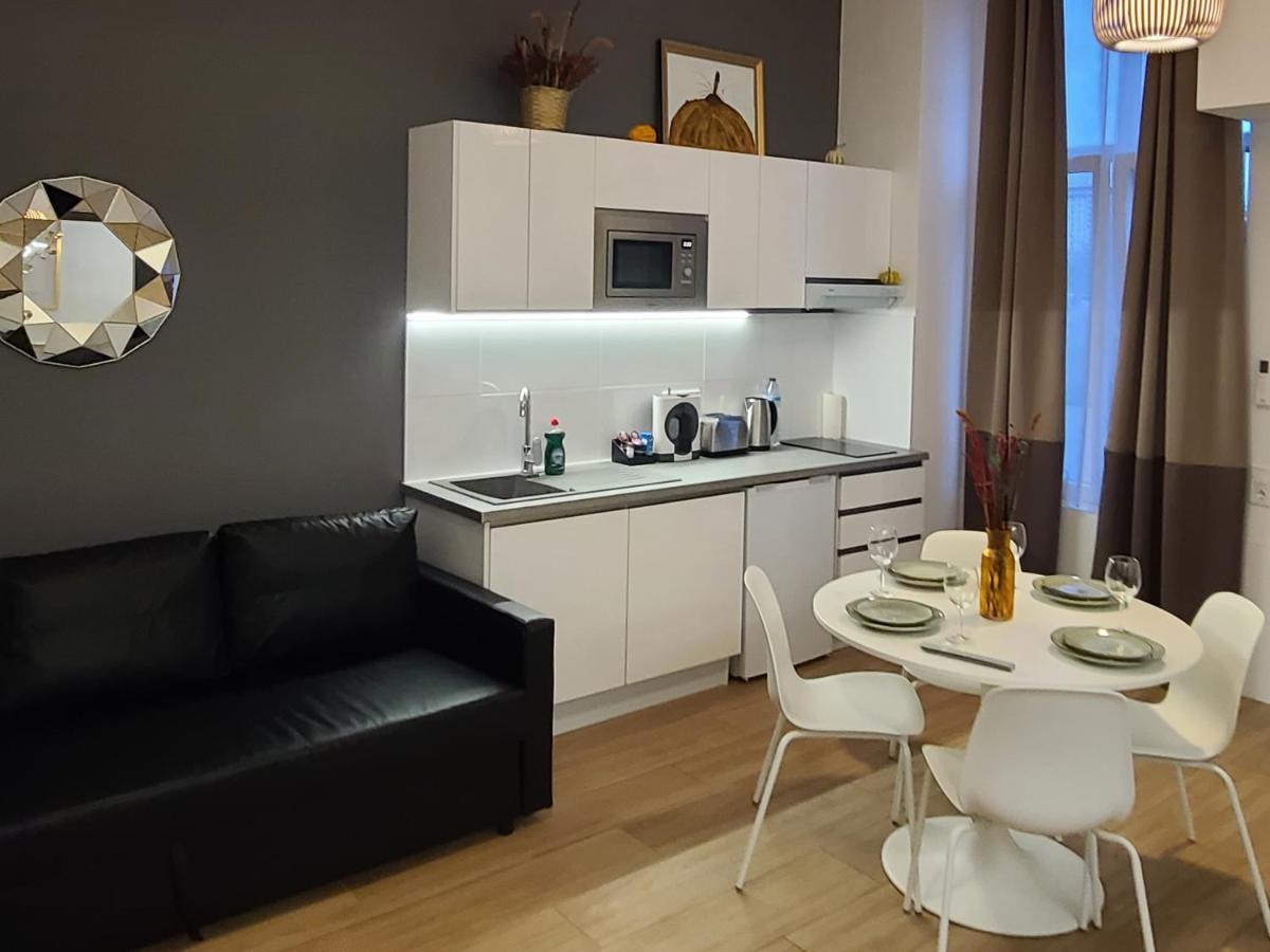 Las Artes Hlius Luxury Apartments فالنسيا المظهر الخارجي الصورة